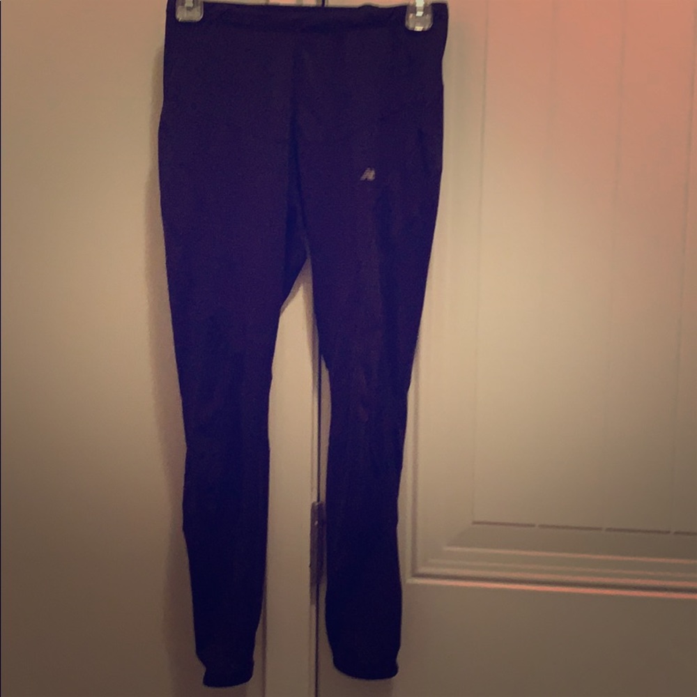 Black yoga kinda training pants
